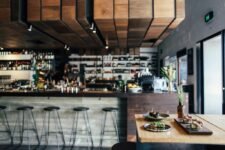 How Can You Choose the Perfect Bar Stools for Your Kitchen?